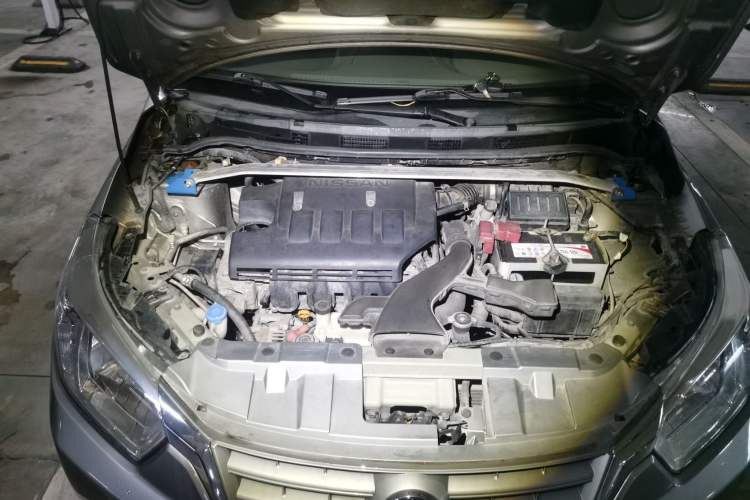 Used Venucia D50 2013 1.6L Automatic Fashion Edition Engine Bay