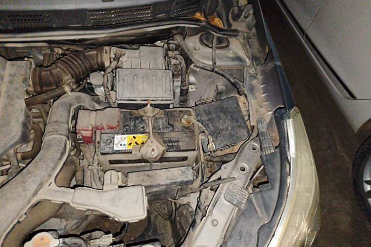 Used Venucia D50 2013 1.6L Manual Fashion Edition Engine Bay Left