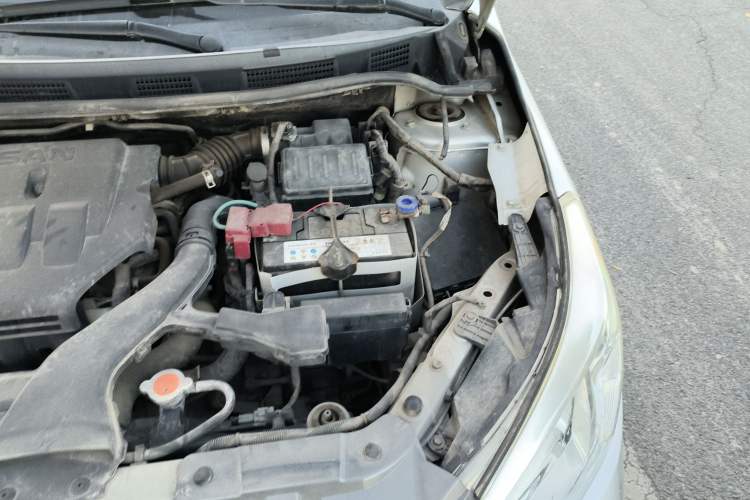 Used Venucia D50 2013 1.6L Manual Fashion Edition Engine Bay Left