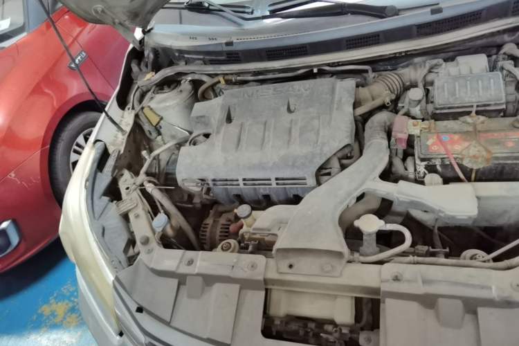 Used Venucia D50 2013 1.6L Automatic Luxury Edition Engine Bay Right