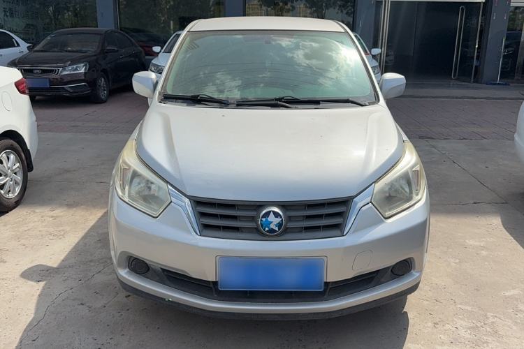 Used Venucia D50 2013 1.6L Manual Fashion Edition Exterior 1
