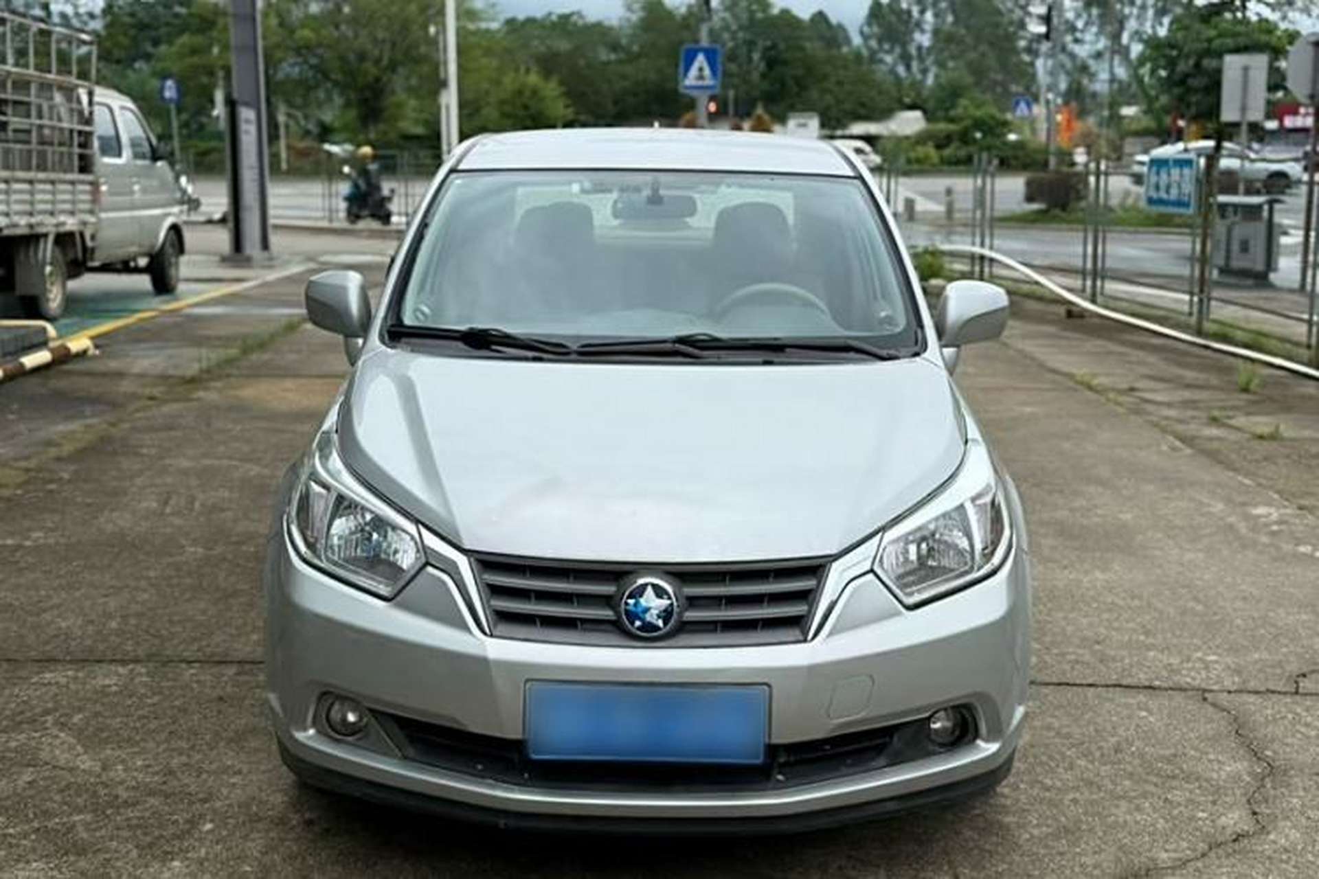 Used Venucia D50 2013 1.6L Automatic Fashion Edition Exterior 1