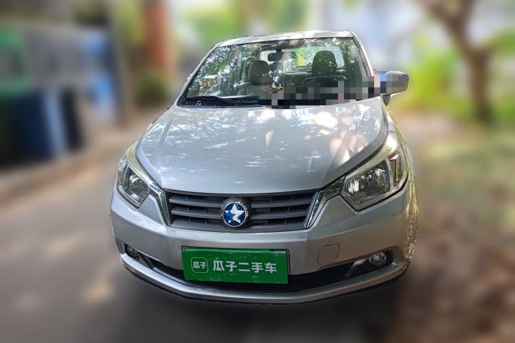 Used Venucia D50 2013 1.6L Manual Luxury Edition Front