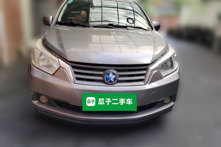 Used Venucia D50 2013 1.6L Manual Fashion Edition Front