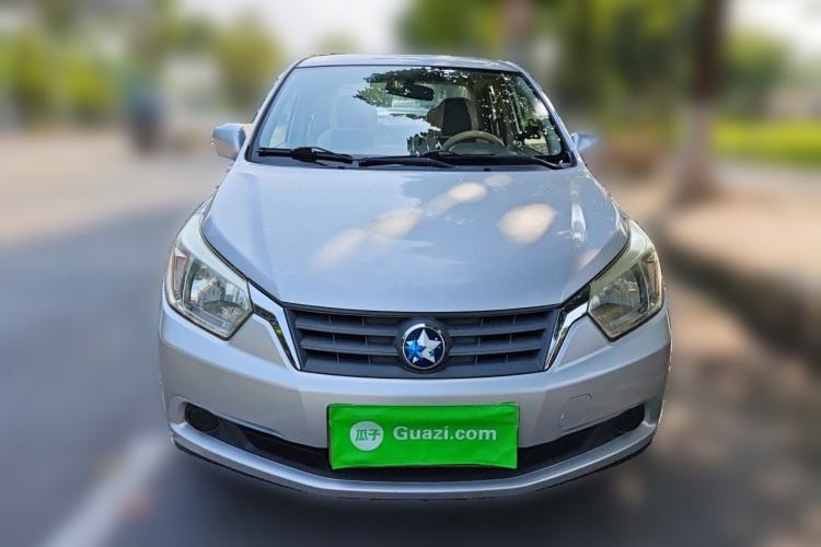 Used Venucia D50 2013 1.6L Automatic Fashion Edition Front