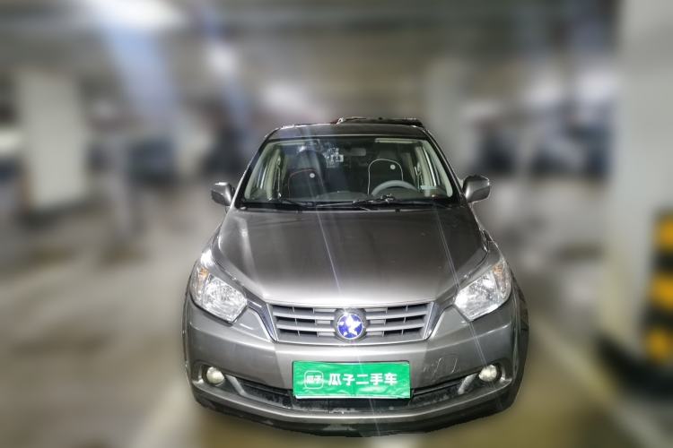 Used Venucia D50 2013 1.6L Automatic Fashion Edition Front