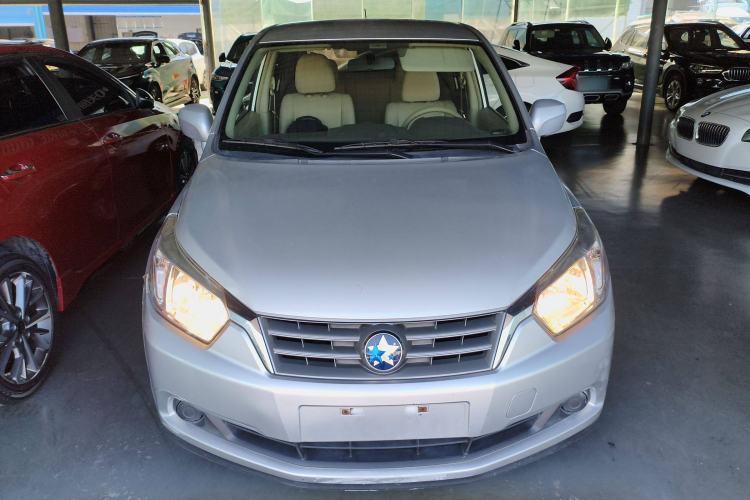 Used Venucia D50 2013 1.6L Manual Fashion Edition Front