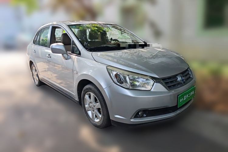 Used Venucia D50 2013 1.6L Manual Luxury Edition Front Right 45 Deg