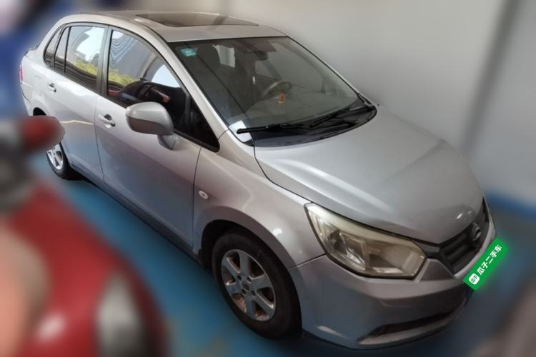 Used Venucia D50 2013 1.6L Automatic Luxury Edition Front Right 45 Deg