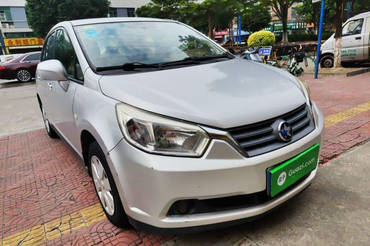 Used Venucia D50 2013 1.6L Manual Fashion Edition Front Right 45 Deg