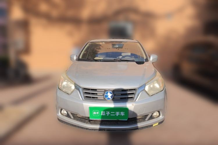 Used Venucia D50 2013 1.6L Manual Fashion Edition Front
