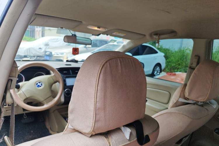 Used Venucia D50 2013 1.6L Automatic Fashion Edition Headliner