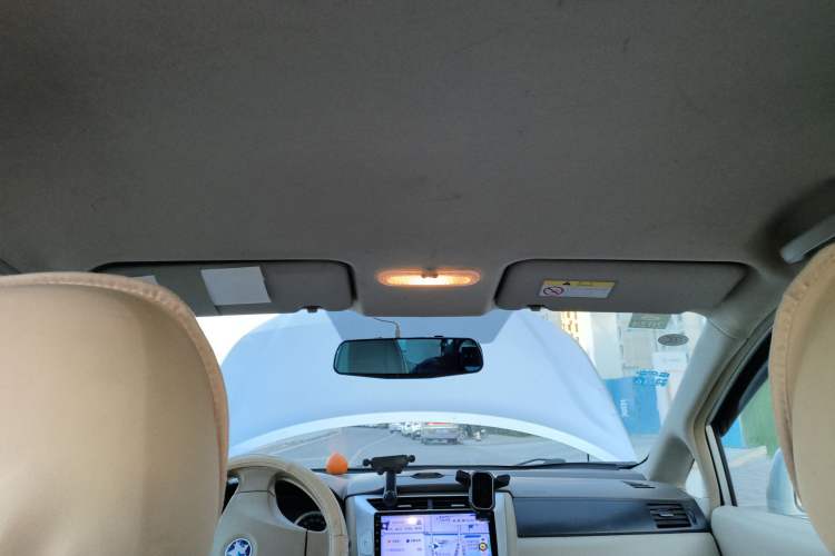 Used Venucia D50 2013 1.6L Manual Fashion Edition Headliner