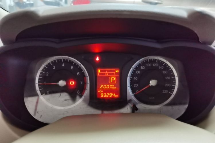 Used Venucia D50 2013 1.6L Automatic Luxury Edition Instrument Cluster