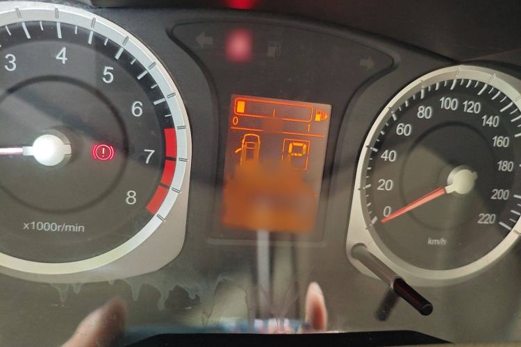 Used Venucia D50 2013 1.6L Automatic Fashion Edition Instrument Cluster