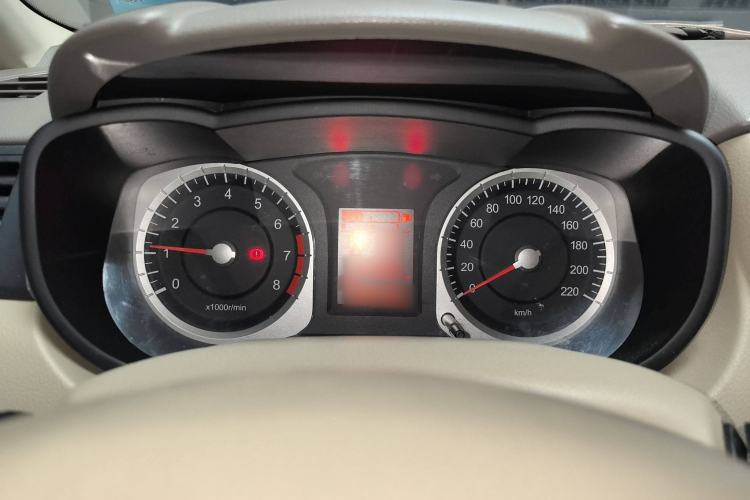 Used Venucia D50 2013 1.6L Automatic Fashion Edition Instrument Cluster
