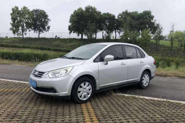 Used Venucia D50 2013 1.6L Automatic Fashion Edition