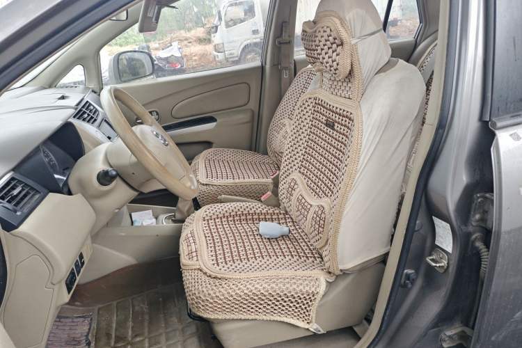 Used Venucia D50 2013 1.6L Manual Luxury Edition Left Front Seat