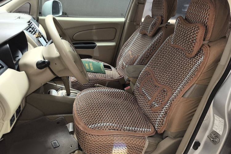 Used Venucia D50 2013 1.6L Automatic Fashion Edition Left Front Seat