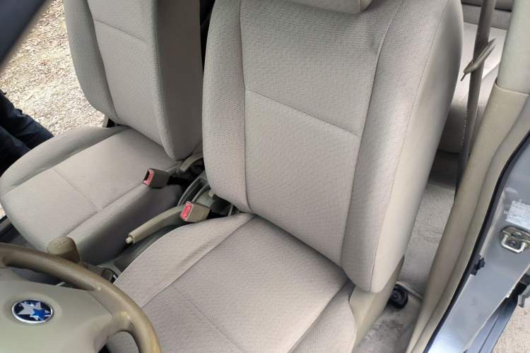 Used Venucia D50 2013 1.6L Manual Fashion Edition Left Front Seat