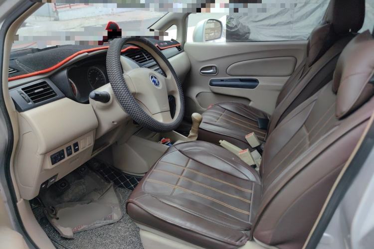Used Venucia D50 2013 1.6L Manual Fashion Edition Left Front Seat