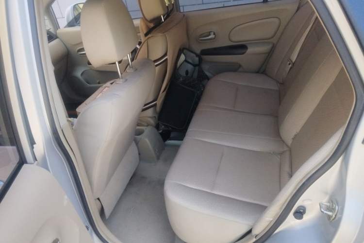 Used Venucia D50 2013 1.6L Manual Fashion Edition Left Rear Seat