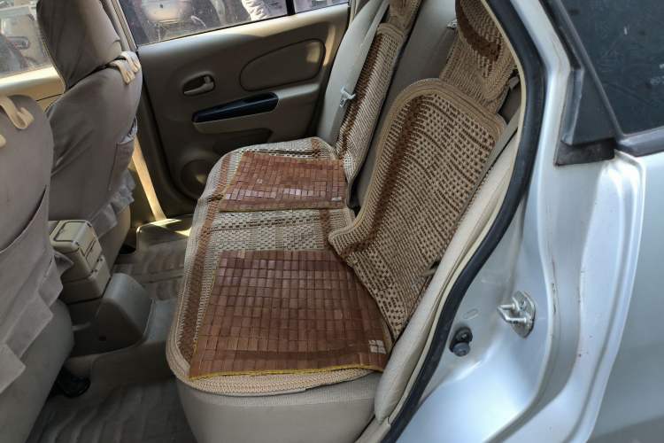 Used Venucia D50 2013 1.6L Manual Fashion Edition Left Rear Seat