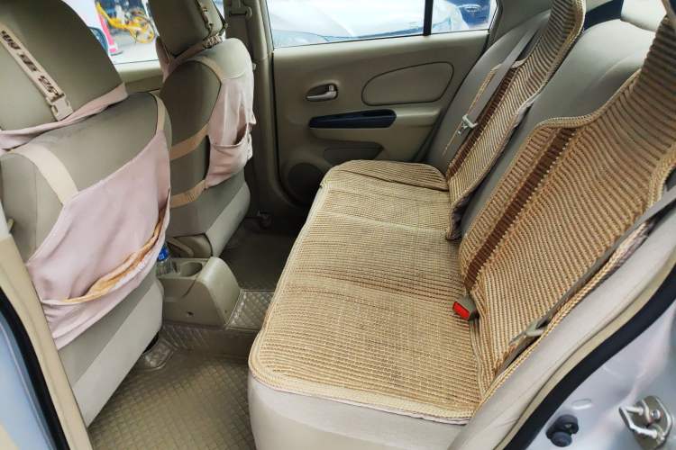 Used Venucia D50 2013 1.6L Manual Fashion Edition Left Rear Seat