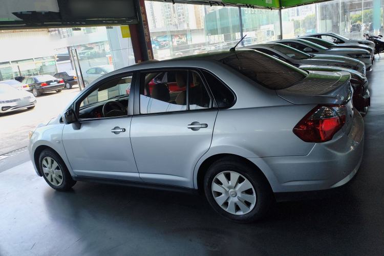 Used Venucia D50 2013 1.6L Manual Fashion Edition Left Side