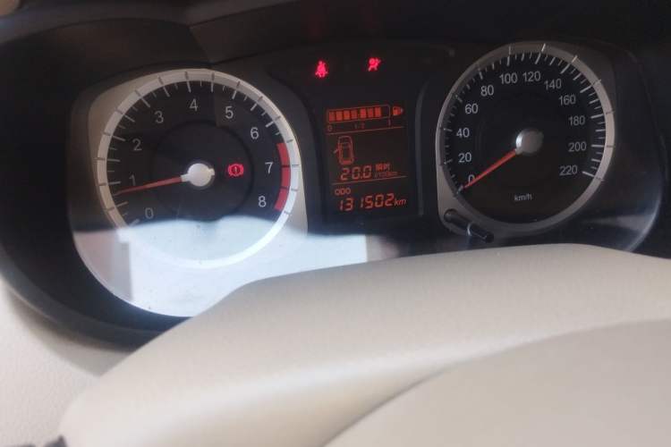 Used Venucia D50 2013 1.6L Manual Fashion Edition Odometer Close Up