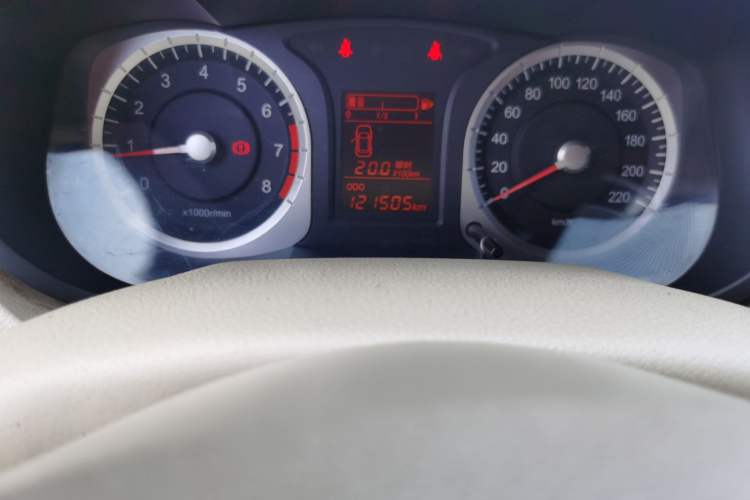Used Venucia D50 2013 1.6L Manual Luxury Edition Odometer Close Up