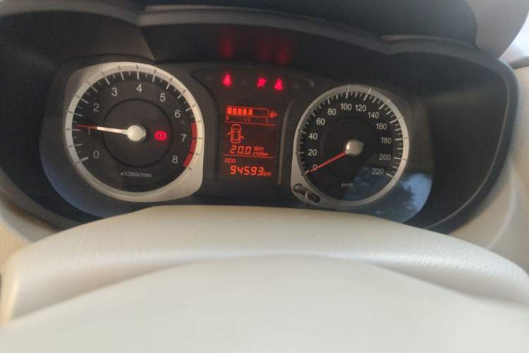 Used Venucia D50 2013 1.6L Manual Luxury Edition Odometer Close Up