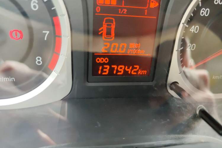 Used Venucia D50 2013 1.6L Manual Fashion Edition Odometer Close Up