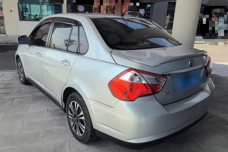 Used Venucia D50 2013 1.6L Manual Fashion Edition Rear Left 45 Deg