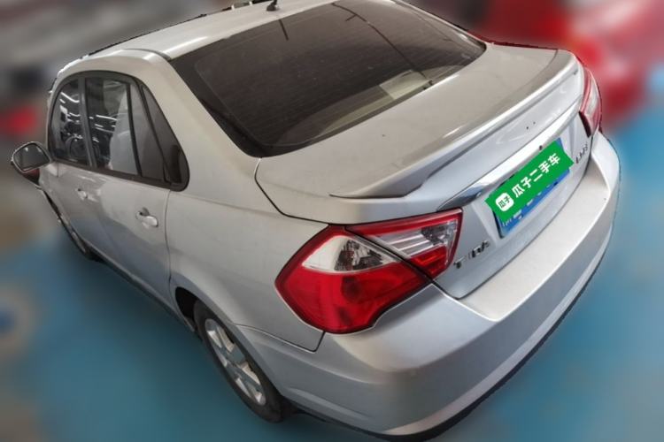Used Venucia D50 2013 1.6L Automatic Luxury Edition Rear Left 45 Deg