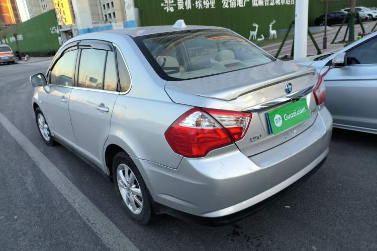 Used Venucia D50 2013 1.6L Manual Fashion Edition Rear Left 45 Deg