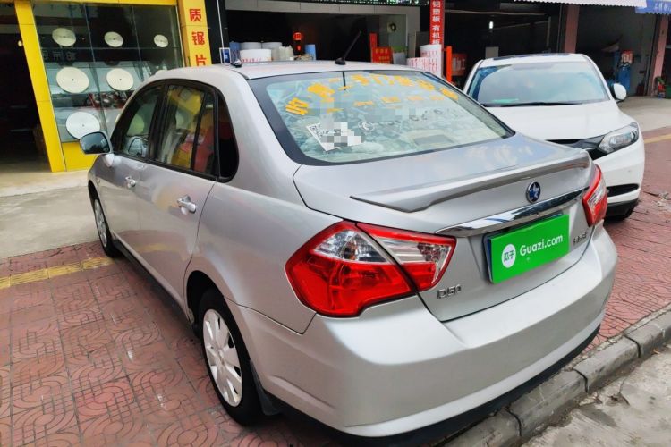 Used Venucia D50 2013 1.6L Manual Fashion Edition Rear Left 45 Deg
