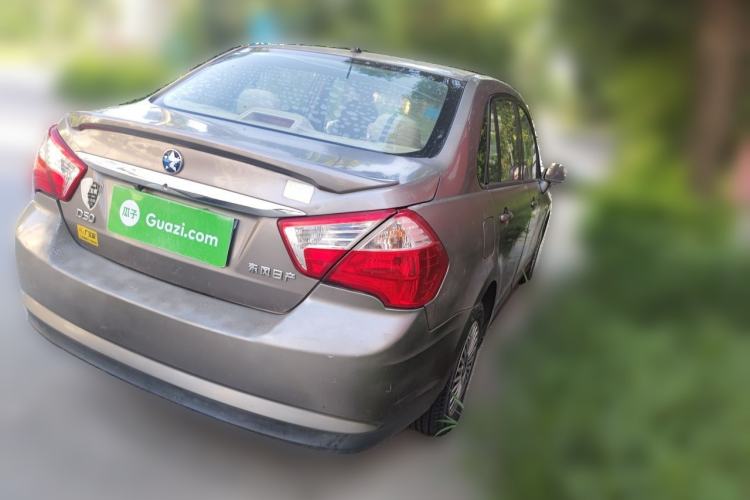 Used Venucia D50 2013 1.6L Automatic Fashion Edition Rear Right 45 Deg