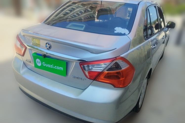 Used Venucia D50 2013 1.6L Manual Fashion Edition Rear Right 45 Deg