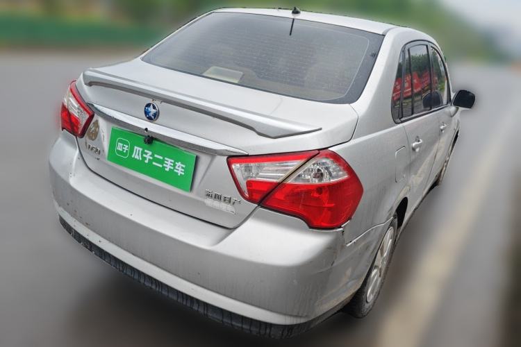 Used Venucia D50 2013 1.6L Manual Fashion Edition Rear Right 45 Deg
