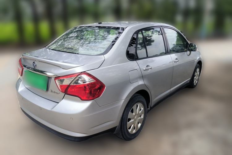 Used Venucia D50 2013 1.6L Manual Fashion Edition Rear Right 45 Deg