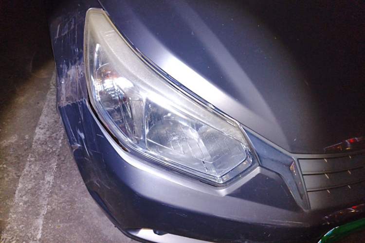 Used Venucia D50 2013 1.6L Manual Fashion Edition Right Front Headlight