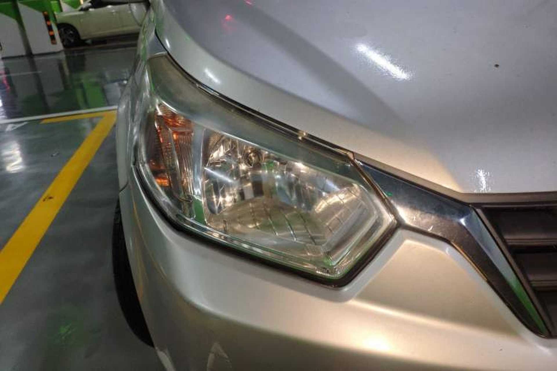 Used Venucia D50 2013 1.6L Manual Fashion Edition Right Front Headlight