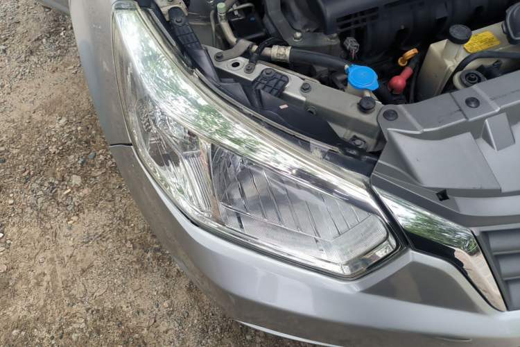 Used Venucia D50 2013 1.6L Manual Fashion Edition Right Front Headlight