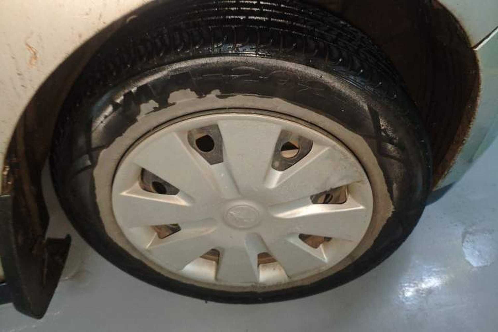 Used Venucia D50 2013 1.6L Manual Fashion Edition Right Front Wheel Hub