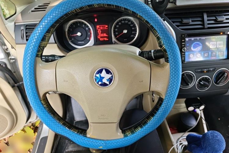 Used Venucia D50 2013 1.6L Manual Luxury Edition Steering Wheel