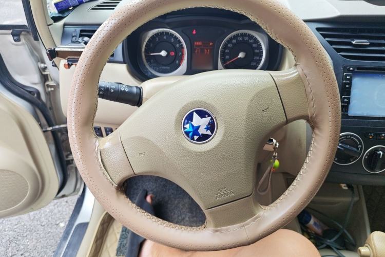 Used Venucia D50 2013 1.6L Automatic Fashion Edition Steering Wheel