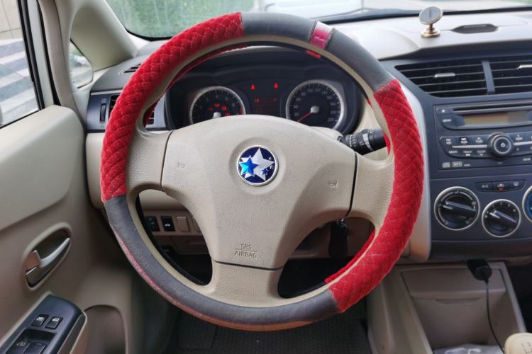 Used Venucia D50 2013 1.6L Manual Luxury Edition Steering Wheel