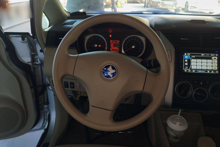 Used Venucia D50 2013 1.6L Manual Fashion Edition Steering Wheel