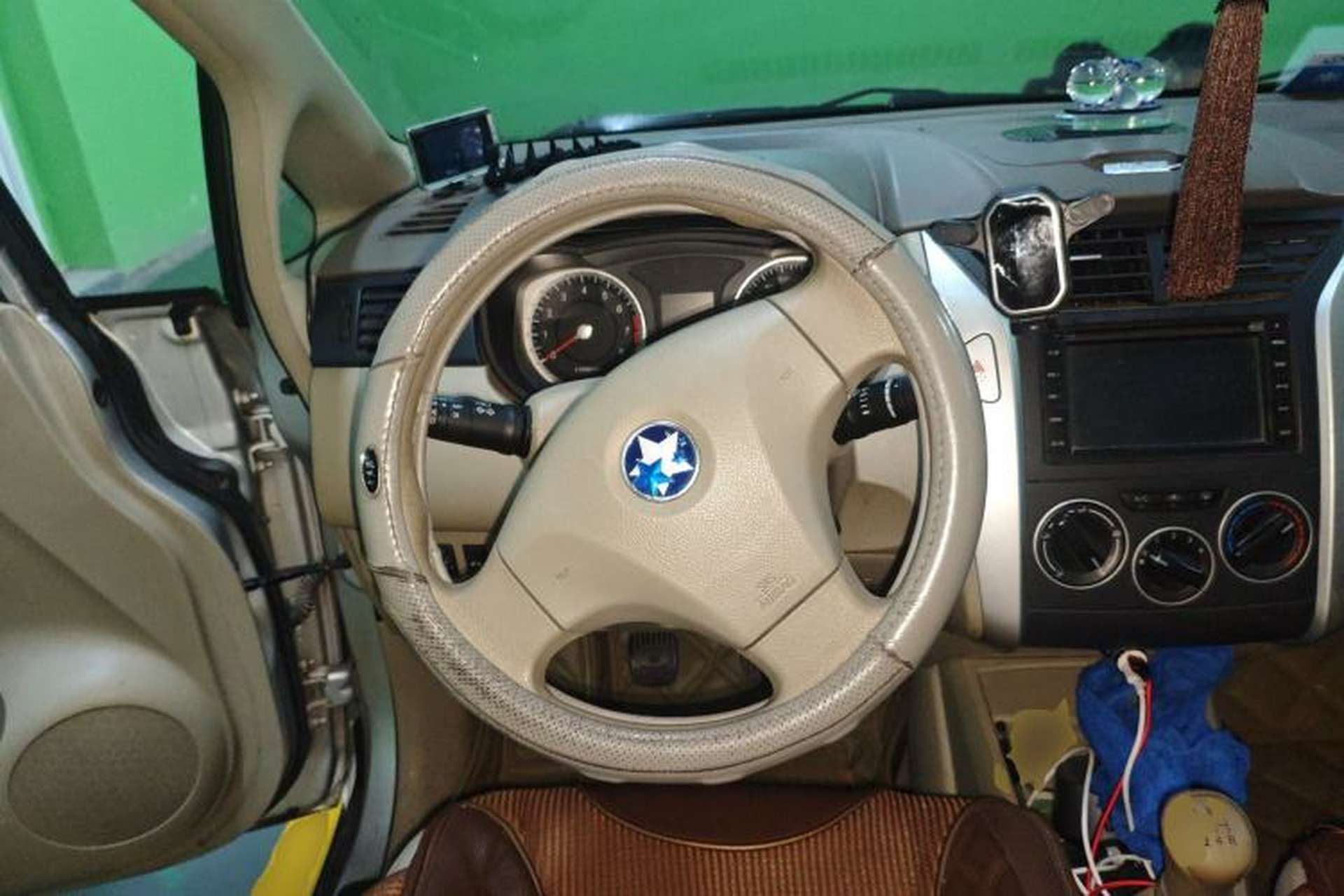 Used Venucia D50 2013 1.6L Manual Fashion Edition Steering Wheel